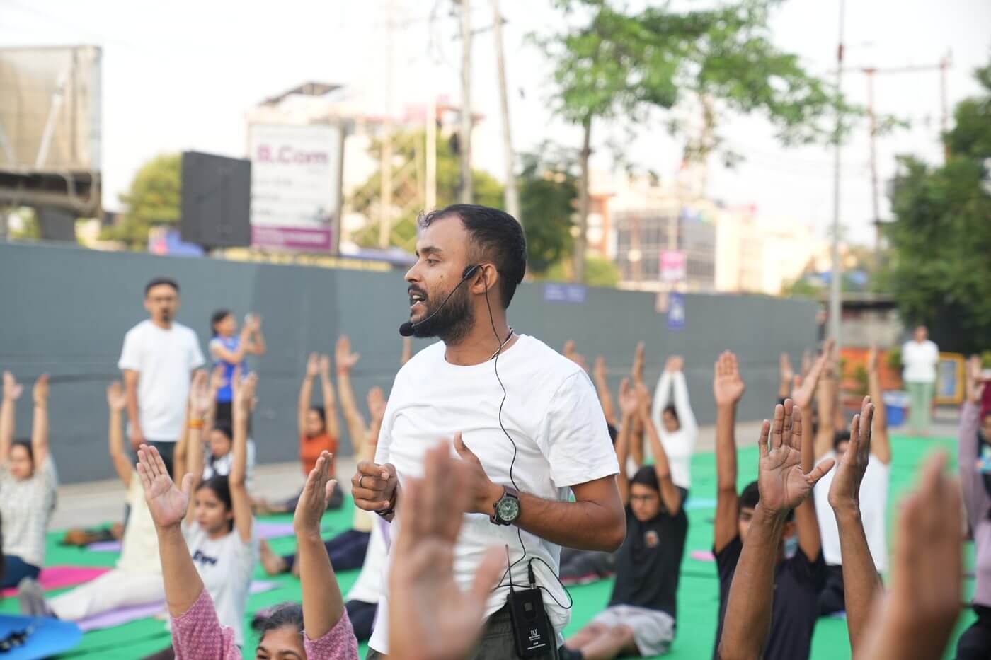 Yogacharya Rohit Gautam leading IYD 2026 session at Decathlon Dehradun